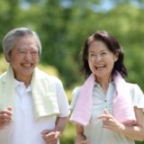 【整体師が解説】運動不足で急に動くと腰痛・膝痛に?怪我をしない正しい運動の始め方